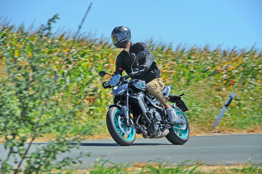 Yamaha_MT09_021_resize