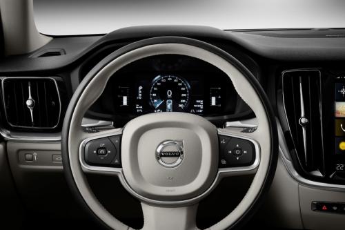 New Volvo V60 Cross Country interior