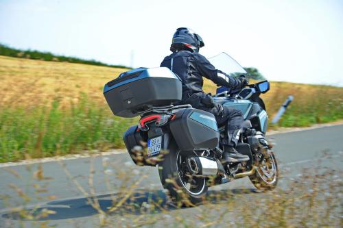 Test BMW R1300 RT // Foto Dmotion.rs