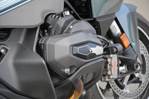 Test BMW R1300 RT // Foto Dmotion.rs