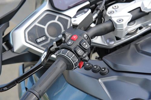 Test BMW R1300 RT // Foto Dmotion.rs