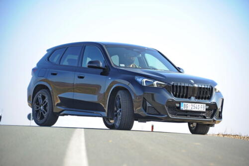 BMW_X1_18d_sDrive_2023_002