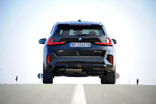BMW_X1_18d_sDrive_2023_005
