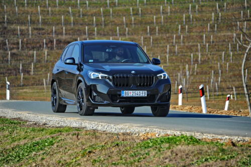 BMW_X1_18d_sDrive_2023_009