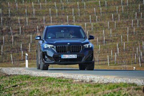 BMW_X1_18d_sDrive_2023_011