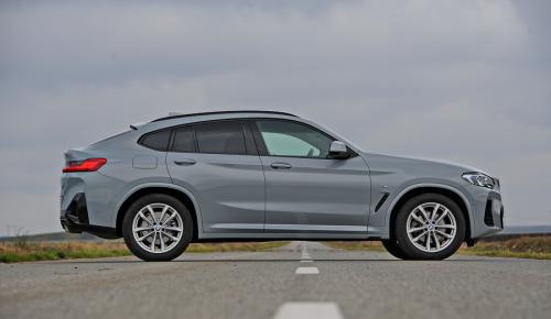 BMW_X4_Facelift_2021_03_resize