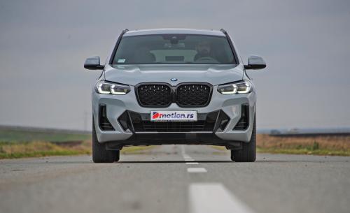 BMW_X4_Facelift_2021_05_resize