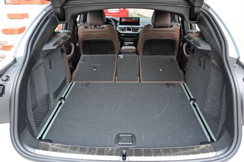 BMW_X4_Facelift_2021_40_resize