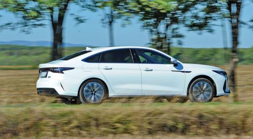Chery Arrizo 8 PHEV