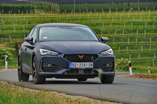 Cupra_Leon_15_eTSI_009