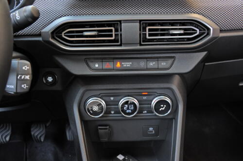 Dacia_Jogger_034