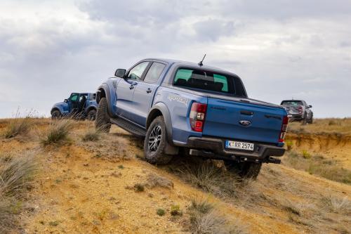 Ford_Raptor_22_resize