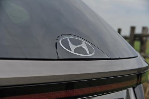 Hyundai_Tucson_Hybrid_045