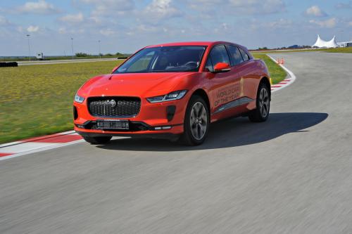 Jaguar_I-Pace_2_resize