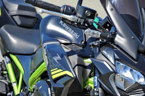 Kawasaki_Z900_005_resize