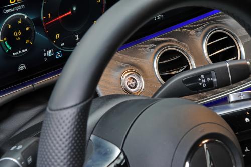 Mercedes_Benz_E220d_4Matic_Dmotion_31