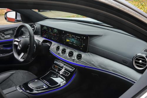 Mercedes_Benz_E220d_4Matic_Dmotion_33