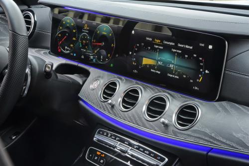 Mercedes_Benz_E220d_4Matic_Dmotion_34