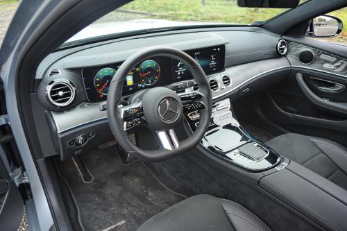 Mercedes_Benz_E220d_4Matic_Dmotion_38