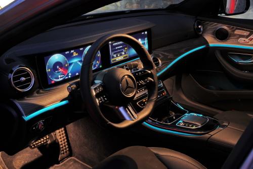 Mercedes_Benz_E220d_4Matic_Dmotion_45