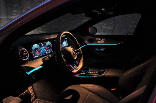 Mercedes_Benz_E220d_4Matic_Dmotion_46