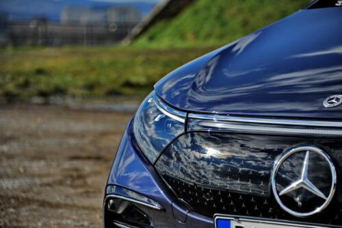 Mercedes_EQS_580_012