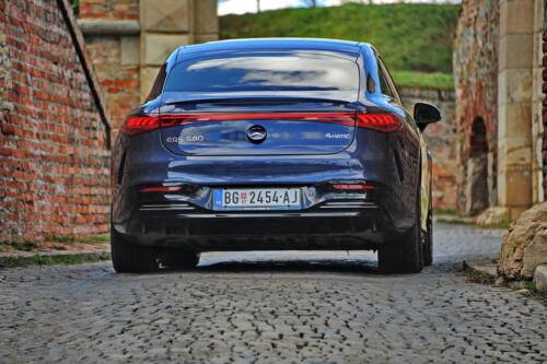 Mercedes_EQS_580_022