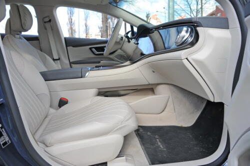 Mercedes_EQS_580_034