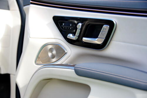 Mercedes_EQS_580_036