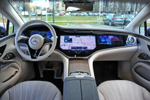 Mercedes_EQS_580_039