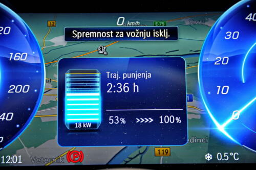 Mercedes_EQS_580_048