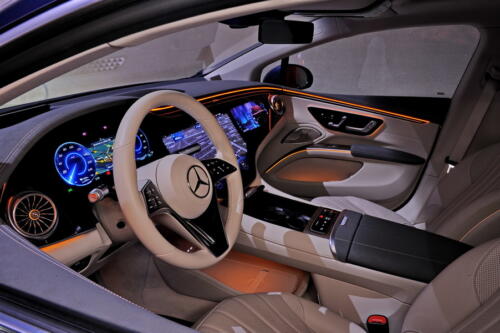 Mercedes_EQS_580_051