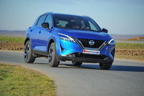 Nissan_Qashqai_2021_07_resize