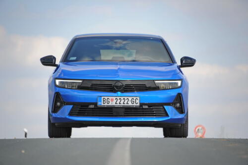 Opel_Astra_001