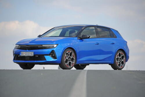 Opel_Astra_002