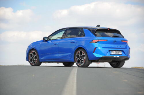 Opel_Astra_005