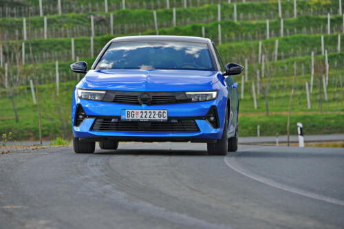 Opel_Astra_010