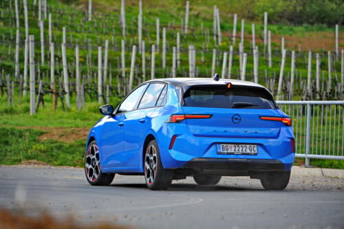 Opel_Astra_014