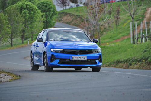 Opel_Astra_017