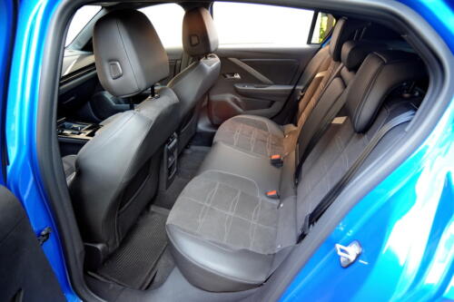 Opel_Astra_030