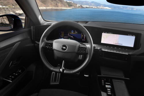 Opel_Astra_GSe_2023_13