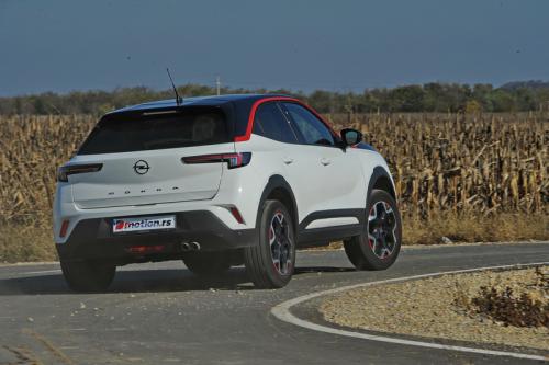 Opel_Mokka_2021_01