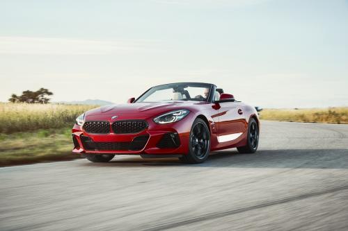 P90317992_highRes_the-new-bmw-z4-roads
