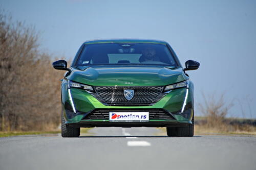 Peugeot_308_003
