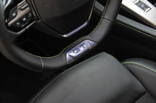 Peugeot_308_022