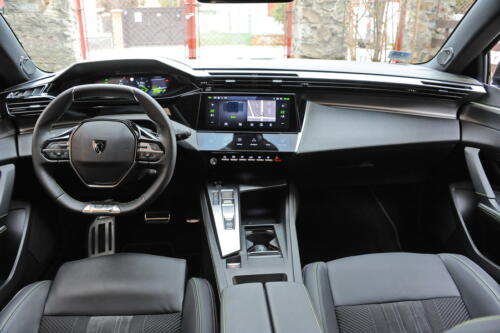 Peugeot_308_023