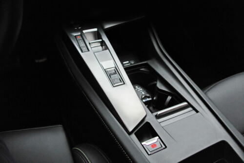 Peugeot_308_029