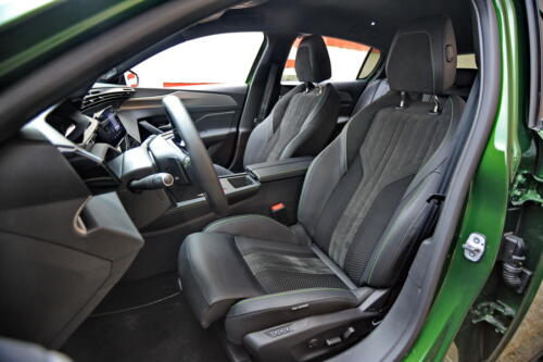 Peugeot_308_030