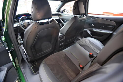 Peugeot_308_031