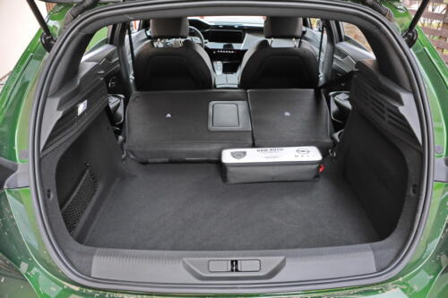 Peugeot_308_035